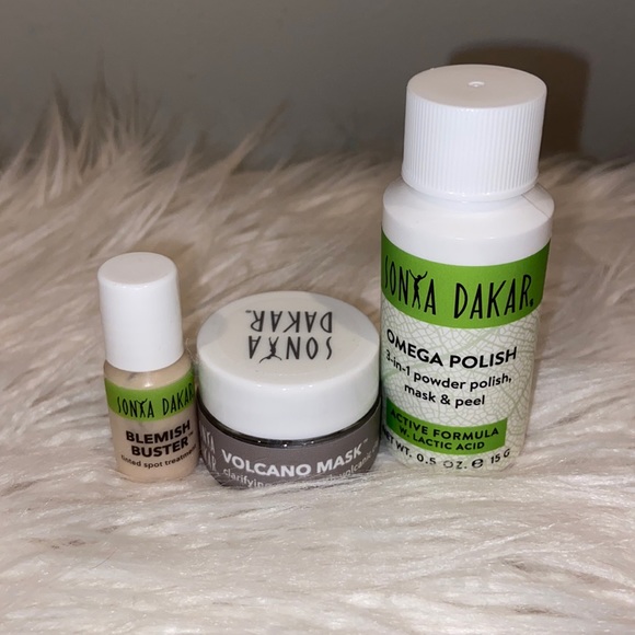 Sonya Dakar Skincare Set - Picture 1 of 7